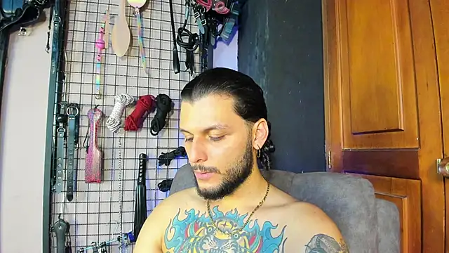 Twisted Fantasy online show from March 16, 12:45 am