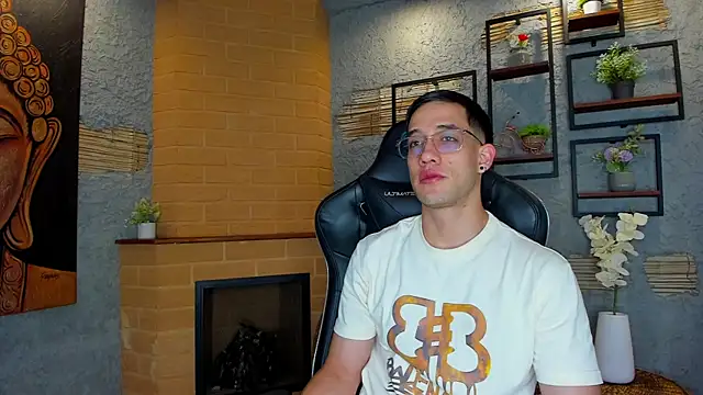 alexgiraldo  online show from February 20, 11:20 am