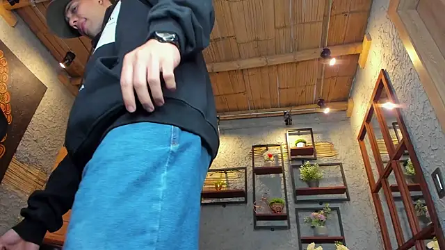 alexgiraldo  online show from March 4, 2:32 pm