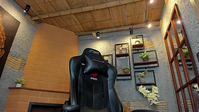 alexgiraldo  online show from March 6, 6:16 pm