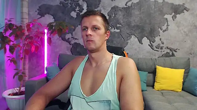 Snapshot of VikingChrisss chatting on October 20, 9:21 am VikingChrisss online show from October 20, 9:21 am