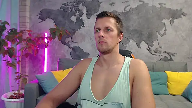 Snapshot of VikingChrisss chatting on November 8, 10:26 am VikingChrisss online show from November 8, 10:26 am