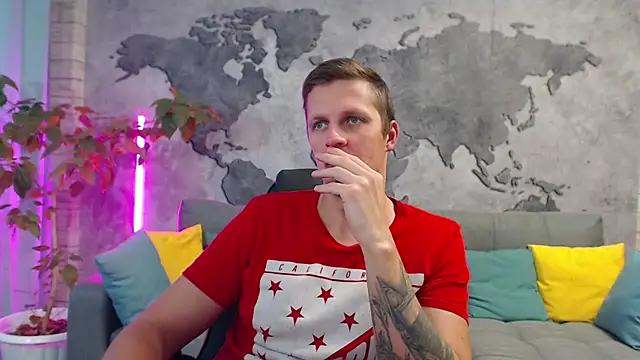 Snapshot of VikingChrisss chatting on November 11, 9:53 am VikingChrisss online show from November 11, 9:53 am