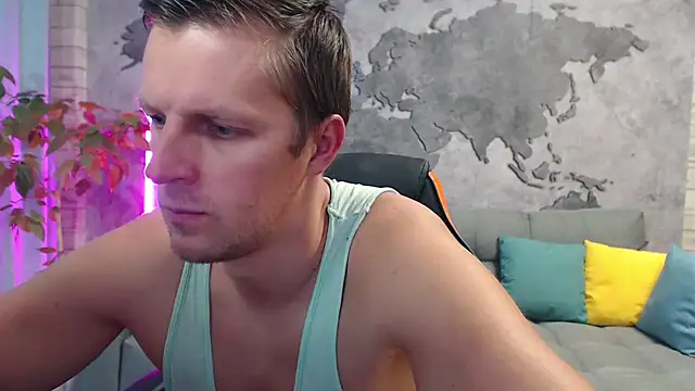 Snapshot of VikingChrisss chatting on November 17, 10:21 am VikingChrisss online show from November 17, 10:21 am