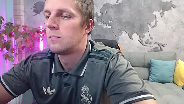 Snapshot of VikingChrisss chatting on December 1, 11:26 am VikingChrisss online show from December 1, 11:26 am