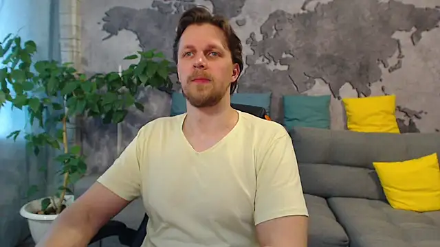 Snapshot of VikingChrisss chatting on April 26, 8:45 am VikingChrisss online show from April 26, 8:45 am