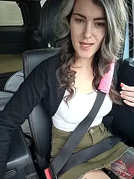 Snapshot of Lilmissvyx chatting on January 12, 4:45 pm Lilmissvyx online show from January 12, 4:45 pm