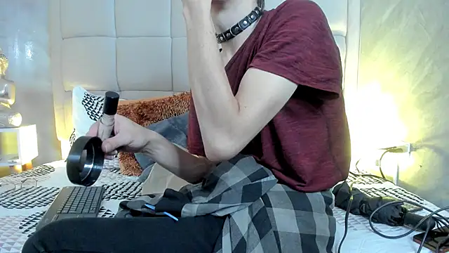 Hecatee 77 online show from February 20, 7:58 pm