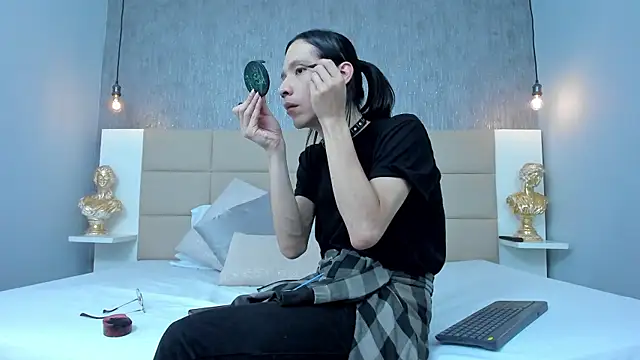 Hecatee 77 online show from March 20, 7:19 pm