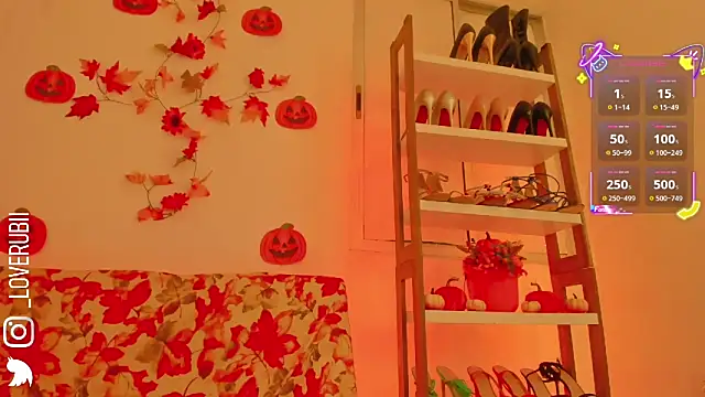 Snapshot of loverubii chatting on October 11, 10:52 pm loverubii online show from October 11, 10:52 pm