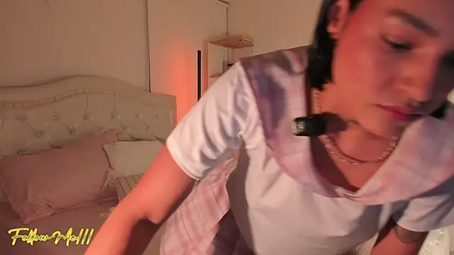 Snapshot of ninaa_sky chatting on November 29, 12:02 am ninaa sky online show from November 29, 12:02 am