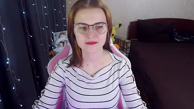 MissBrightShine online show from February 9, 6:43 am