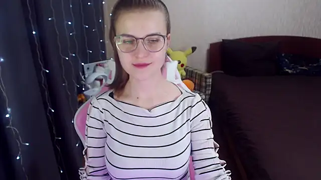 MissBrightShine online show from February 9, 3:56 pm