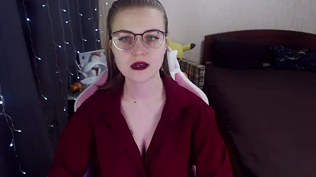 MissBrightShine online show from February 14, 9:45 am