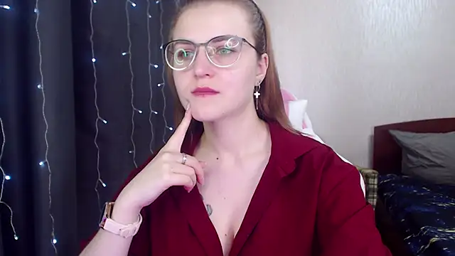 MissBrightShine online show from February 16, 10:10 am