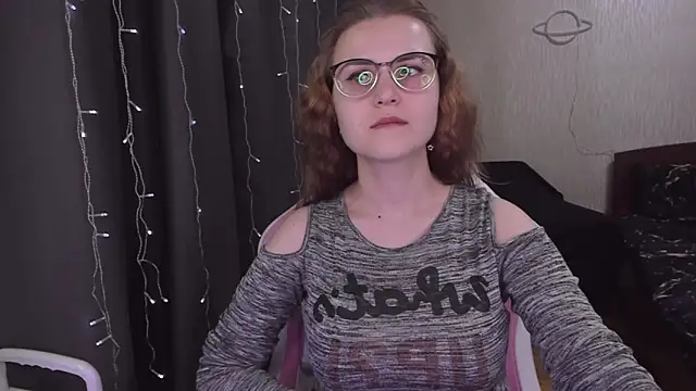 MissBrightShine online show from March 12, 3:29 pm