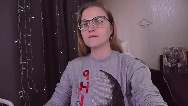 MissBrightShine online show from October 4, 10:02 am