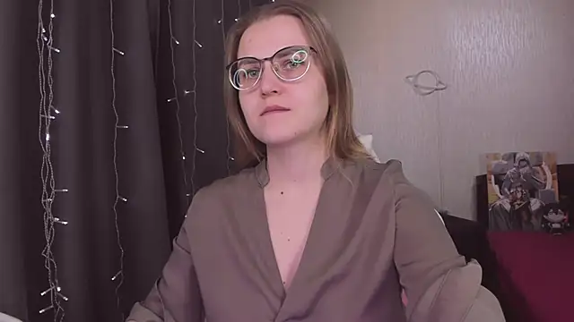 MissBrightShine online show from February 7, 10:41 am