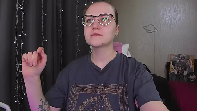 MissBrightShine online show from February 27, 10:59 am