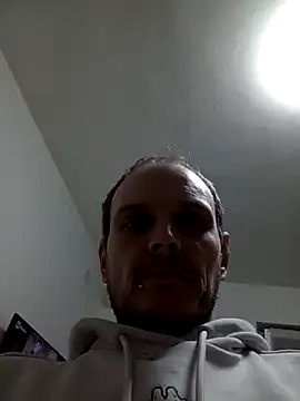 Ilovesquirt84 online show from May 11, 2:50 am