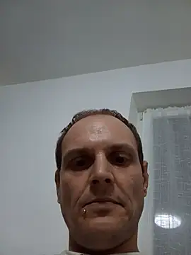 Ilovesquirt84 online show from May 24, 1:32 am