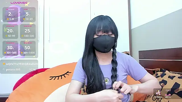 alonelove   online show from March 12, 8:51 am