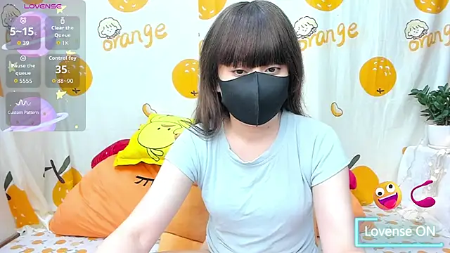 alonelove   online show from April 14, 2:28 am