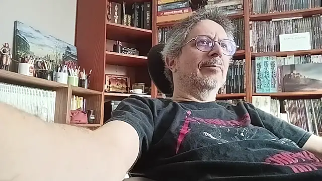 Mandra is a whore online show from October 12, 9:08 am