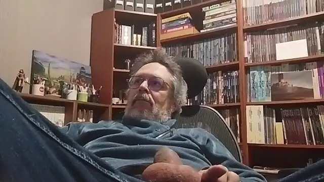 Mandra is a whore online show from November 13, 10:30 pm