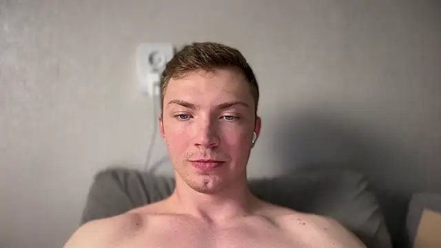 Snapshot of iron__chap chatting on February 1, 7:45 pm iron chap online show from February 1, 7:45 pm