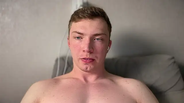 Snapshot of iron__chap chatting on February 4, 8:25 pm iron chap online show from February 4, 8:25 pm