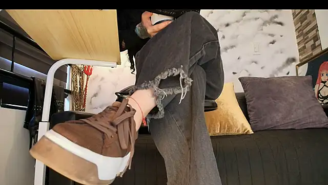 Snapshot of Sophie_LittleS chatting on February 26, 12:15 pm Sophie LittleS online show from February 26, 12:15 pm