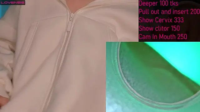 Snapshot of jannemary chatting on January 27, 1:26 am jannemary online show from January 27, 1:26 am