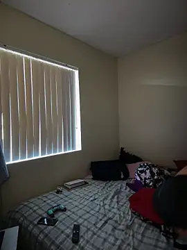 PeterGrandee online show from November 26, 8:43 pm