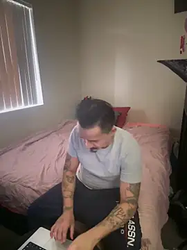 PeterGrandee online show from April 22, 5:58 pm