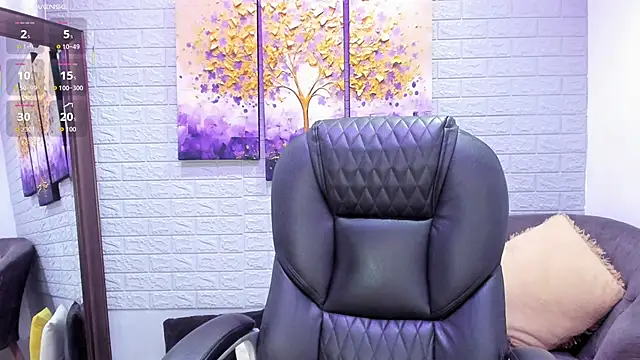 Paula Desousa online show from November 29, 7:28 pm