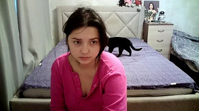 juliettkalen online show from July 3, 3:46 am