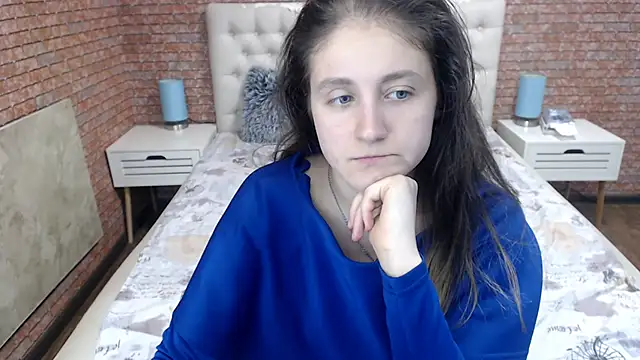 Holliy Cooper online show from September 16, 8:48 am