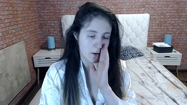 Snapshot of Holliy_Cooper chatting on May 26, 7:37 am Holliy Cooper online show from May 26, 7:37 am