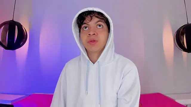 Snapshot of Lucaas_King chatting on January 9, 11:25 am Lucaas King online show from January 9, 11:25 am