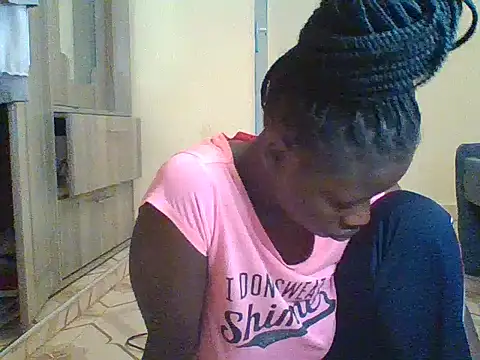 prettychic5 online show from November 13, 8:35 am