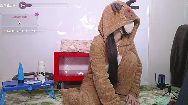 Snapshot of risa-kitty chatting on December 24, 2:12 pm risa-kitty online show from December 24, 2:12 pm