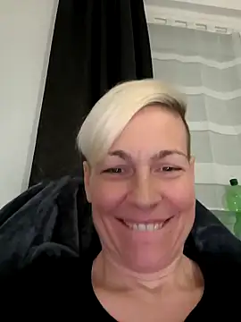 DarleenHot online show from December 9, 7:07 pm