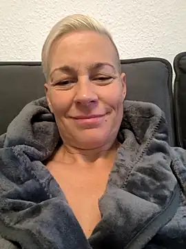 DarleenHot online show from October 22, 6:35 am