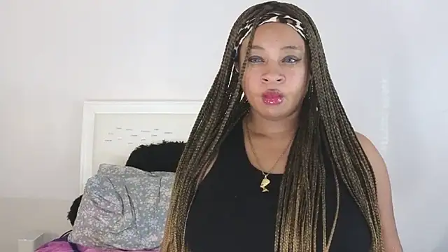 temptressbeauty24 online show from December 11, 1:39 pm