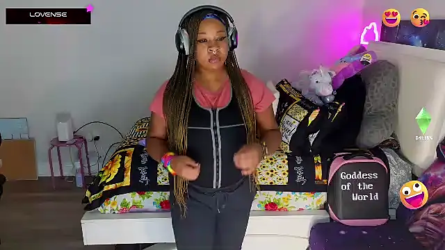 temptressbeauty24 online show from February 22, 8:42 pm