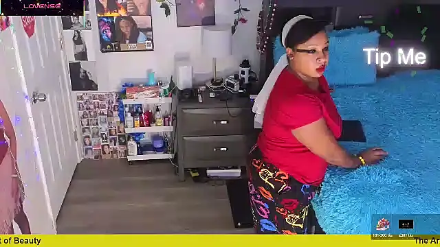 temptressbeauty24 online show from December 18, 11:33 pm