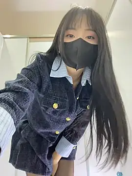 Snapshot of Asia-Lynn chatting on January 20, 11:02 am Asia-Lynn online show from January 20, 11:02 am