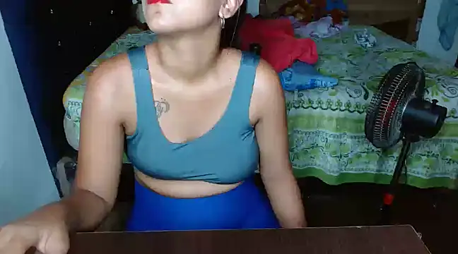 Snapshot of lucy_hairypussy83 chatting on March 15, 2:56 am lucy hairypussy83 online show from March 15, 2:56 am