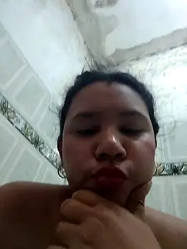 Snapshot of lucy_hairypussy83 chatting on November 21, 11:20 am lucy hairypussy83 online show from November 21, 11:20 am